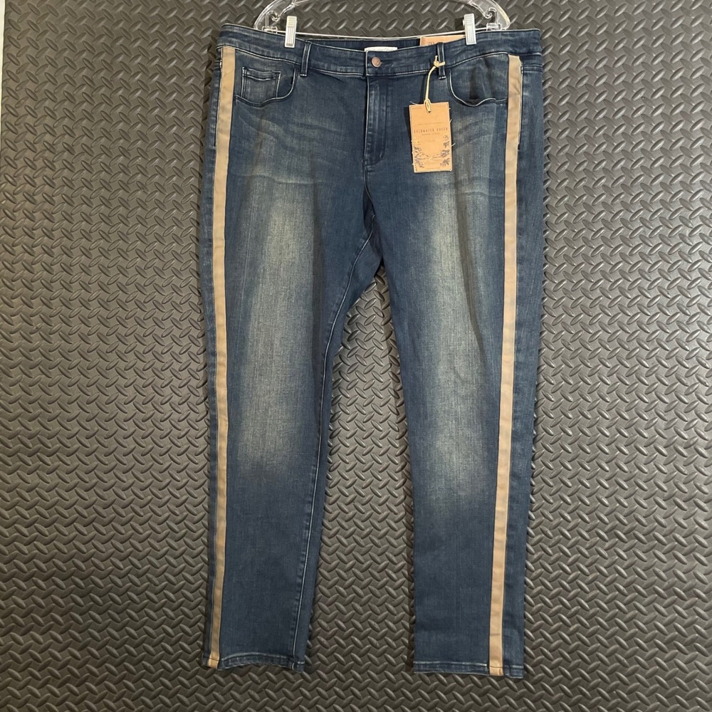 New Coldwater Creek Women's Jeans Size 20 Tapered Leg Denim Pants Stripe